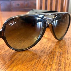 Ray-Ban CATS5000 sunglasses
